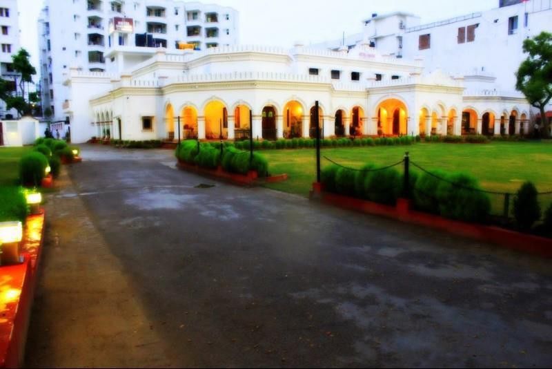 Hotel Harsh Ananda Prayagraj Bagian luar foto